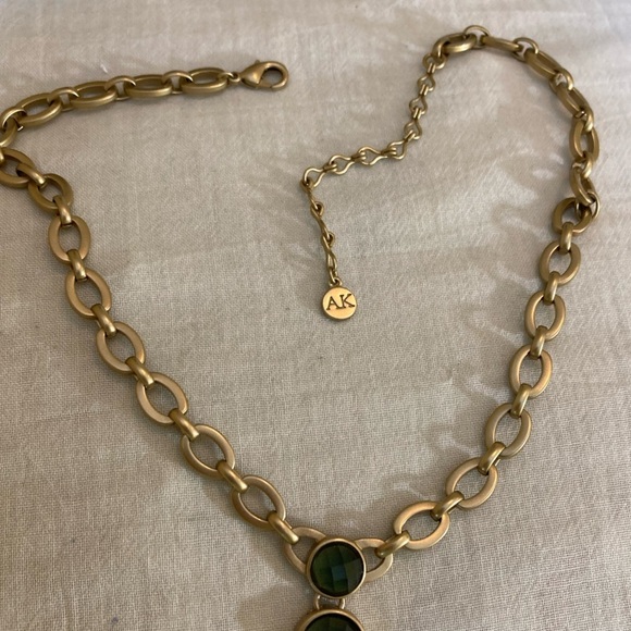 Anne Klein‎ Chain Link Necklace w/ Green Drop Pendant - Picture 6 of 7